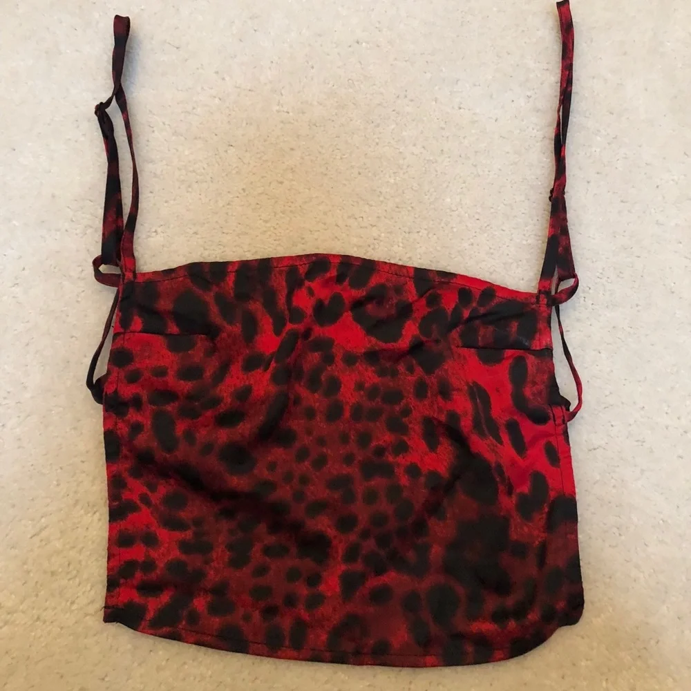 Princess Polly Red Cheetah Jura Crop Top - Picture 2 of 4